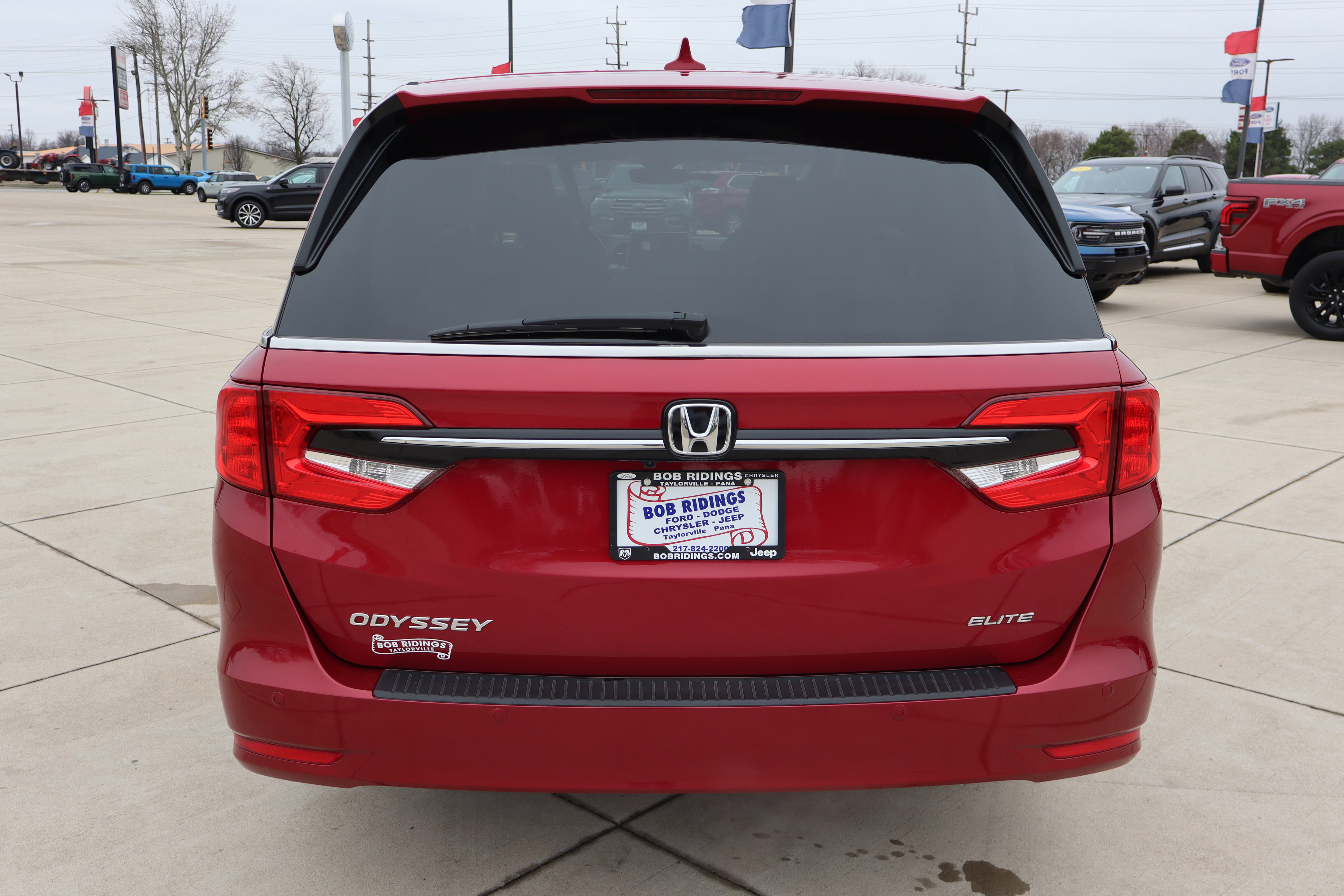 Used 2024 Honda Odyssey Elite image 7