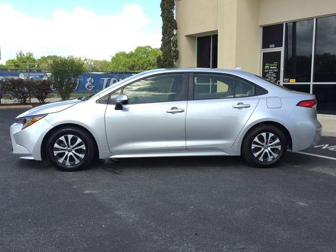 Used 2022 Toyota Corolla LE FWD image 8