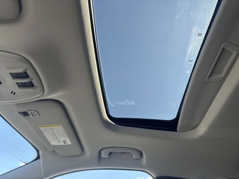New 2026 Chevrolet Trax ACTIV w/ Sunroof Package FWD image 29