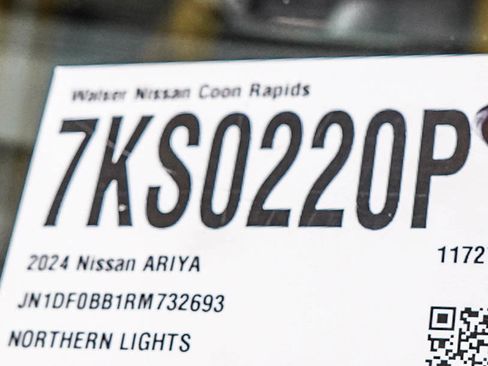 Used 2024 Nissan Ariya AWD image 33