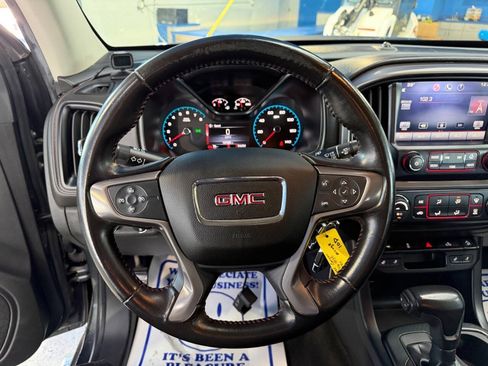 Used 2015 GMC Canyon SLE AWD/4WD image 23