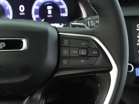 New 2026 Jeep Grand Cherokee Limited AWD/4WD image 7