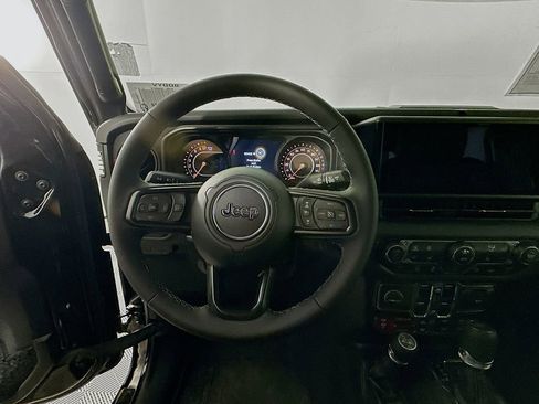 New 2026 Jeep Gladiator Rubicon AWD/4WD image 16
