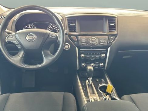 Used 2017 Nissan Pathfinder SV AWD/4WD image 21