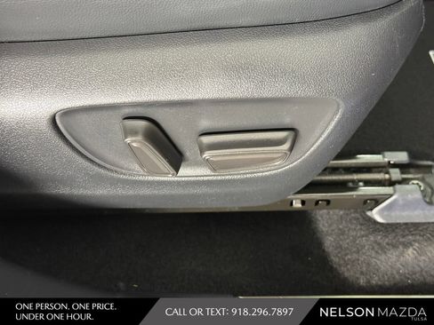 Used 2022 Toyota Highlander XSE FWD image 50