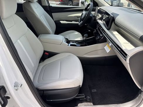 New 2026 Hyundai Tucson SEL FWD image 13