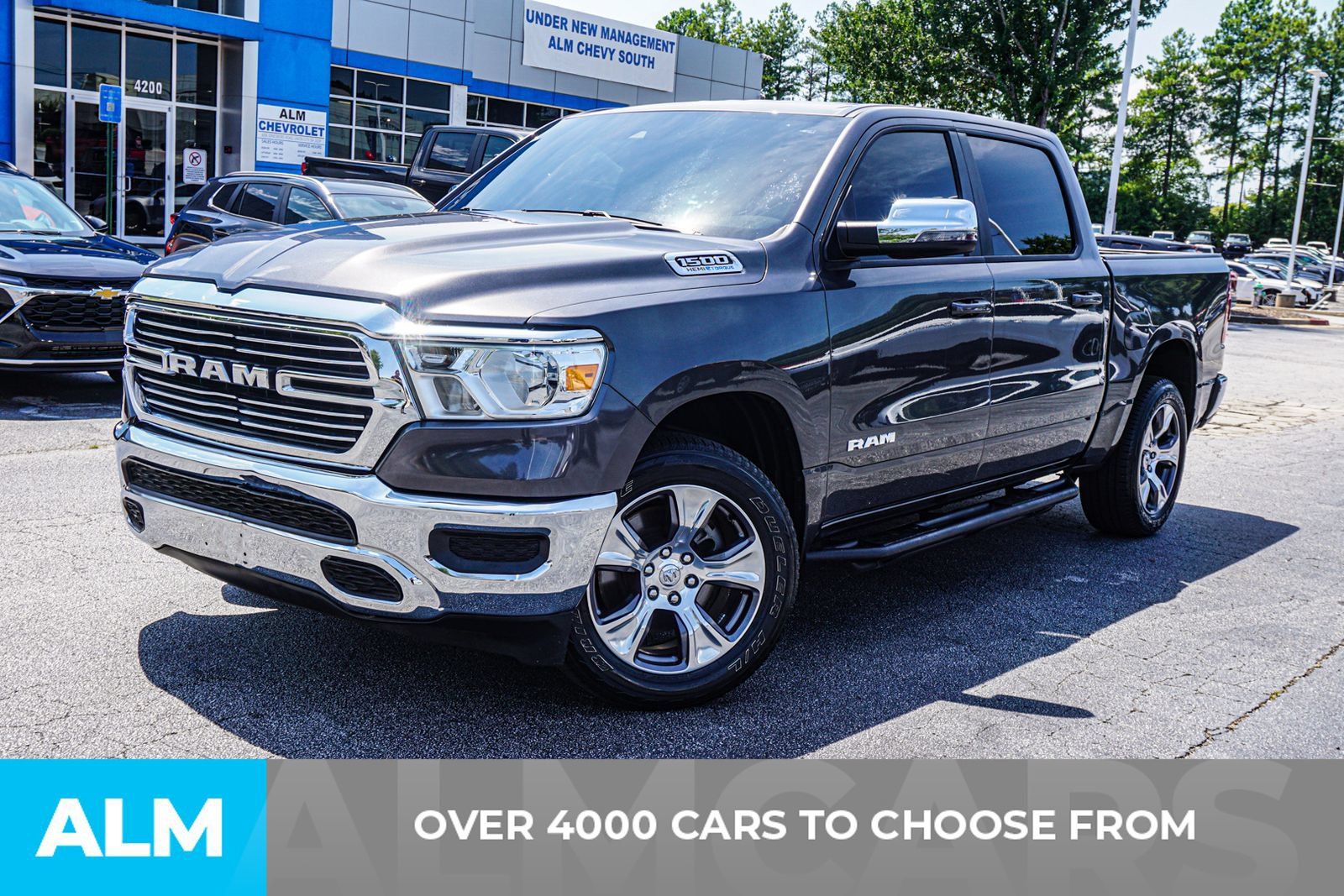 Used 2024 RAM 1500 Laramie AWD/4WD image 2