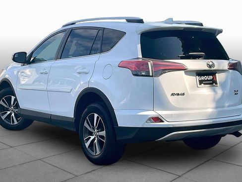 Used 2016 Toyota RAV4 XLE AWD/4WD image 11