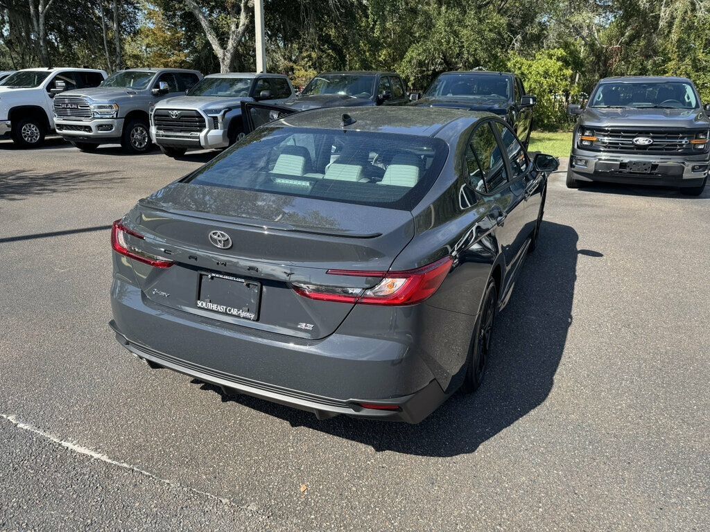 Used 2026 Toyota Camry SE FWD image 10