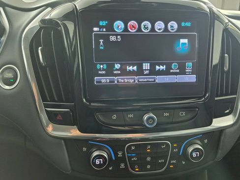 Used 2018 Chevrolet Traverse Premier AWD/4WD image 18