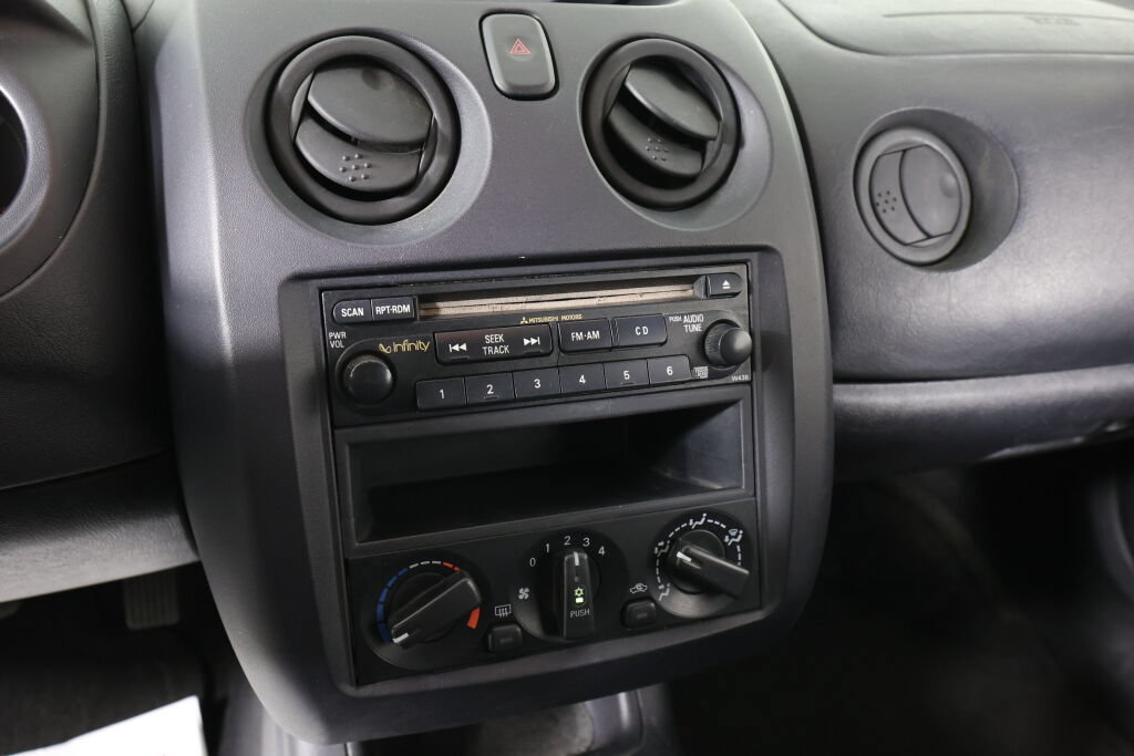 Used 2004 Mitsubishi Eclipse GT FWD image 23