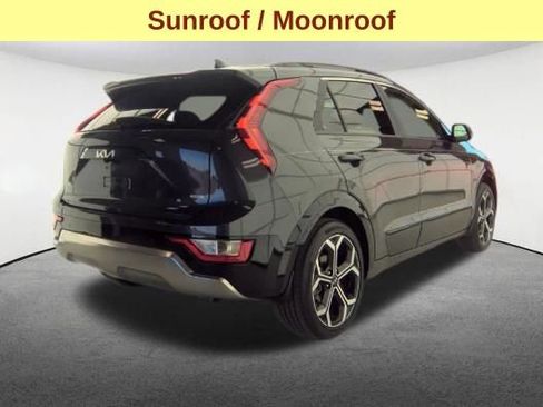 Used 2024 Kia Niro EX Touring FWD image 5