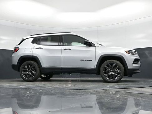 New 2026 Jeep Compass Altitude image 58