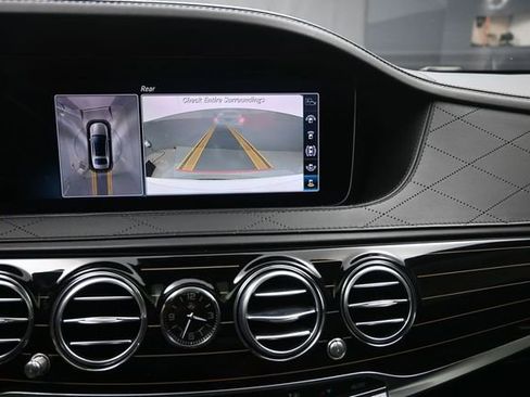 Used 2019 Mercedes-Benz S 560 Sedan image 12