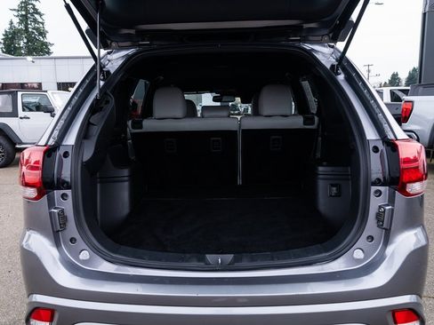 Used 2022 Mitsubishi Outlander LE image 7