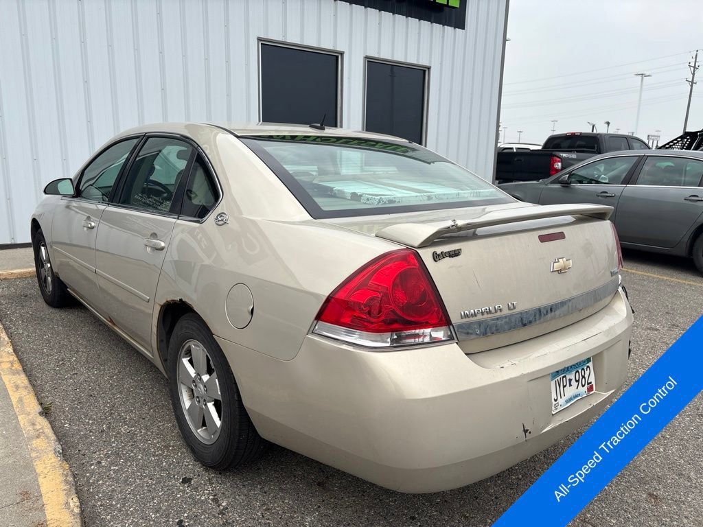 Used 2008 Chevrolet Impala LT w/ Luxury Edition Package FWD image 6