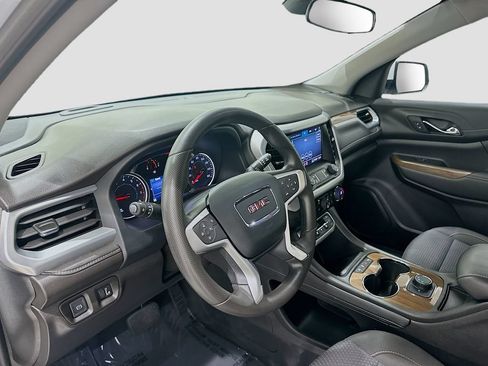 Certified 2023 GMC Acadia SLE FWD image 9