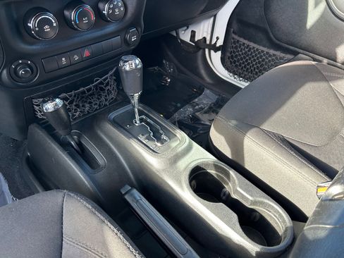 Used 2014 Jeep Wrangler Unlimited Sport w/ Quick Order Package 24S image 18