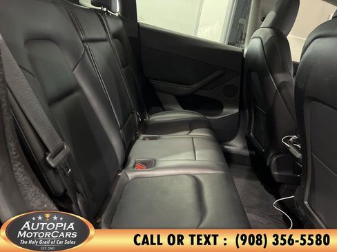 Used 2023 Tesla Model Y AWD image 14
