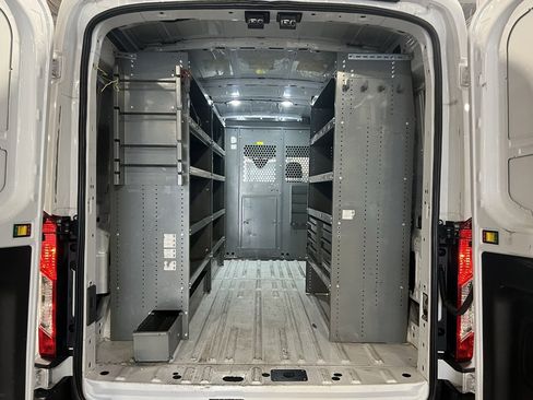 Used 2023 Ford Transit 250 Medium Roof image 22