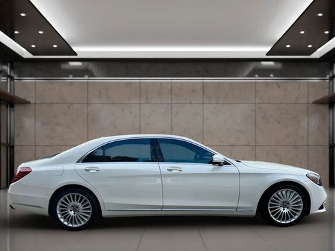 Used 2018 Mercedes-Benz S 560 Sedan image 9