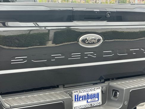 New 2025 Ford F250 Lariat w/ Black Appearance Package image 26