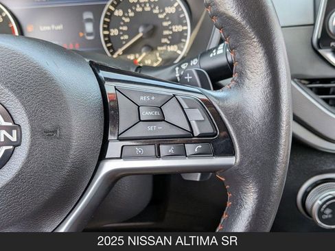 Certified 2025 Nissan Altima 2.5 SR FWD image 18