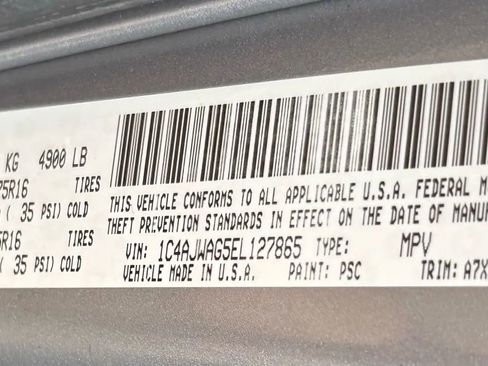 Used 2014 Jeep Wrangler Sport image 30