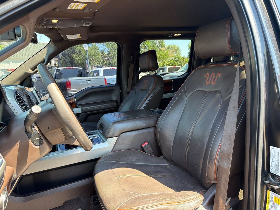 Used 2015 Ford F150 King Ranch w/ Equipment Group 601A Luxury AWD/4WD image 10