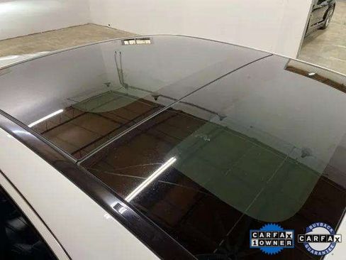 Used 2025 Mercedes-Benz E 350 Sedan image 95