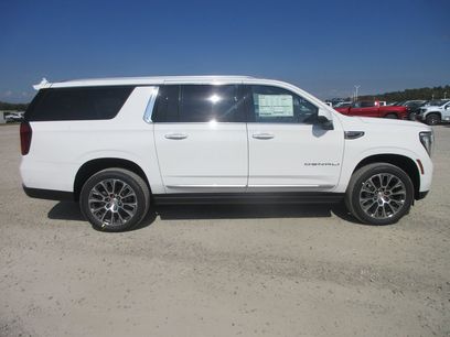 New 2026 GMC Yukon XL Denali w/ Sun & Power Step Package