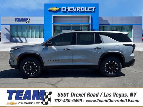 New 2026 Chevrolet Traverse Z71 w/ LPO, Floor Liner Package AWD/4WD image 1