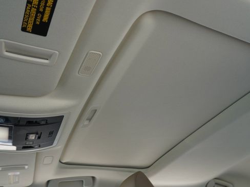 Used 2019 Lexus ES 350 w/ Premium Package image 24