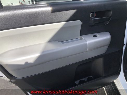 Used 2008 Toyota Sequoia SR5 RWD image 16