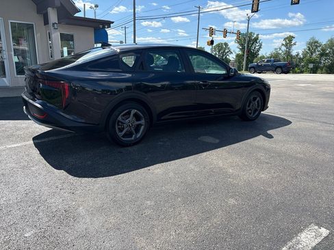 Used 2025 Kia K4 FWD image 5