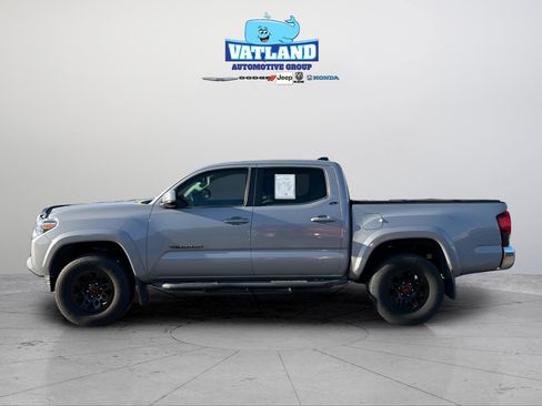 Used 2021 Toyota Tacoma SR5 image 2