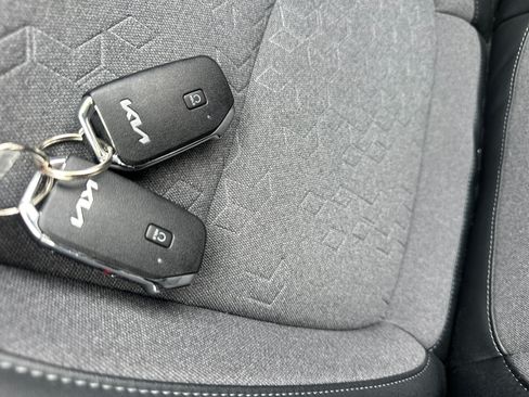 Used 2024 Kia Seltos S FWD image 20