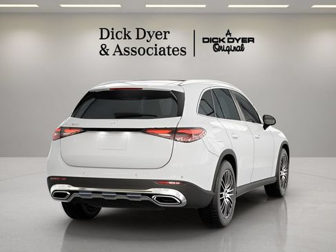 Used 2026 Mercedes-Benz GLC 300 image 19