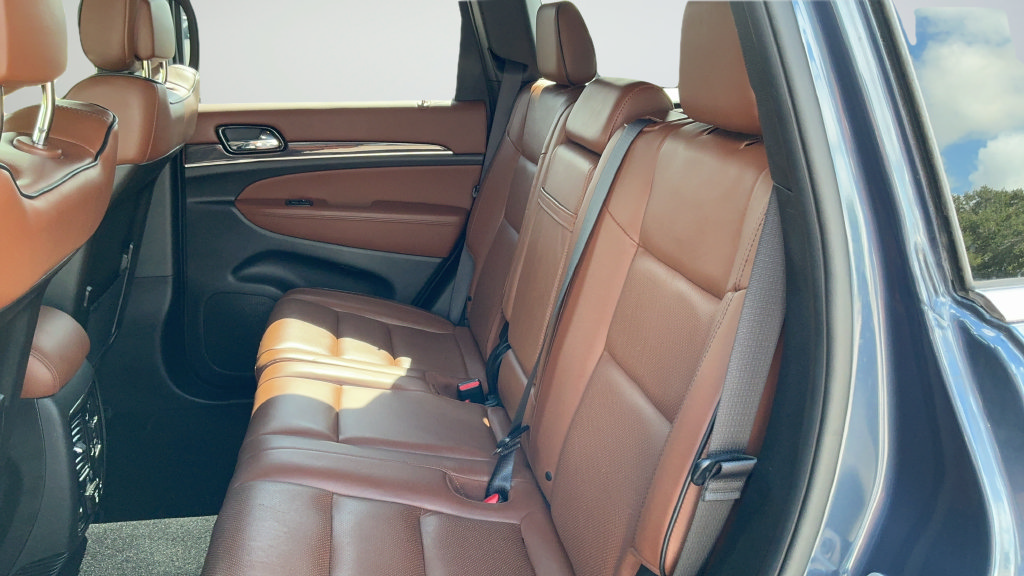 Used 2020 Jeep Grand Cherokee Overland RWD image 20