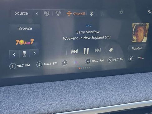 Used 2025 Nissan Kicks SV FWD image 24