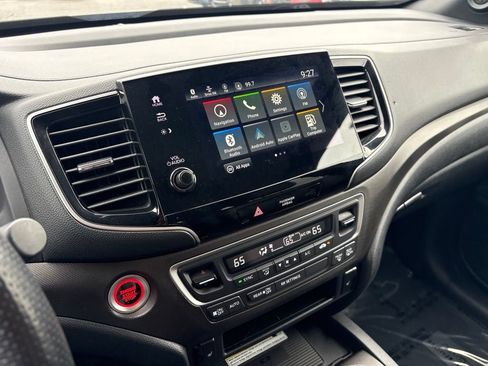Used 2023 Honda Passport TrailSport image 16
