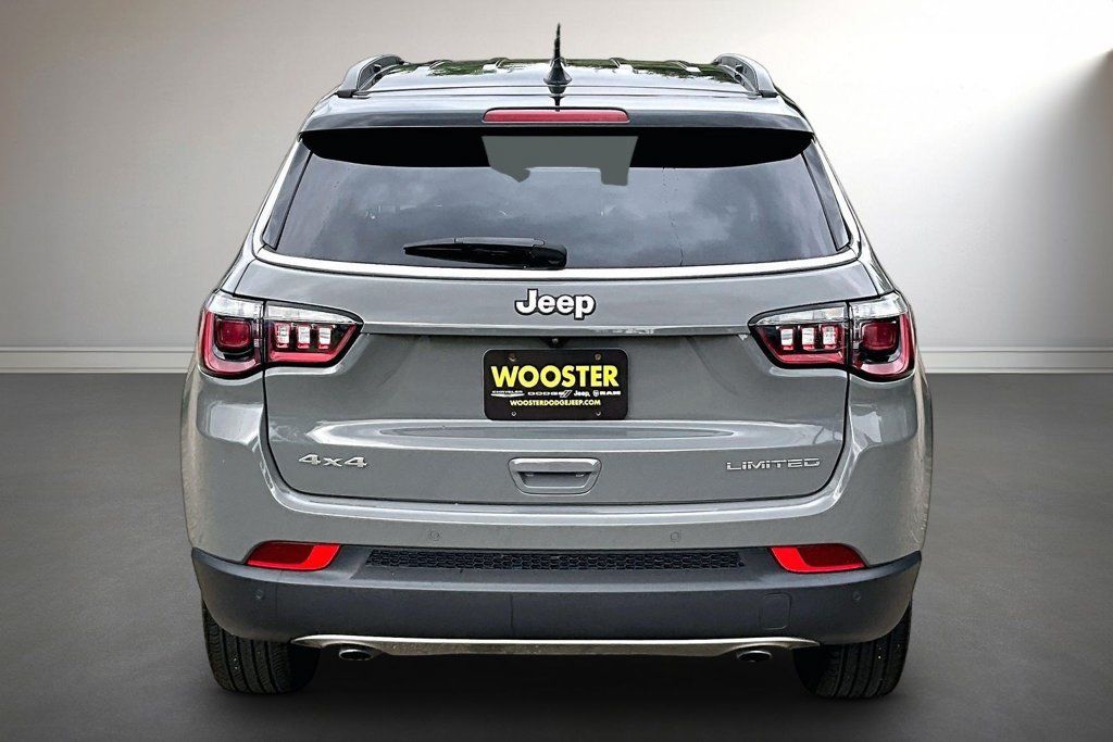Used 2023 Jeep Compass Limited AWD/4WD image 6
