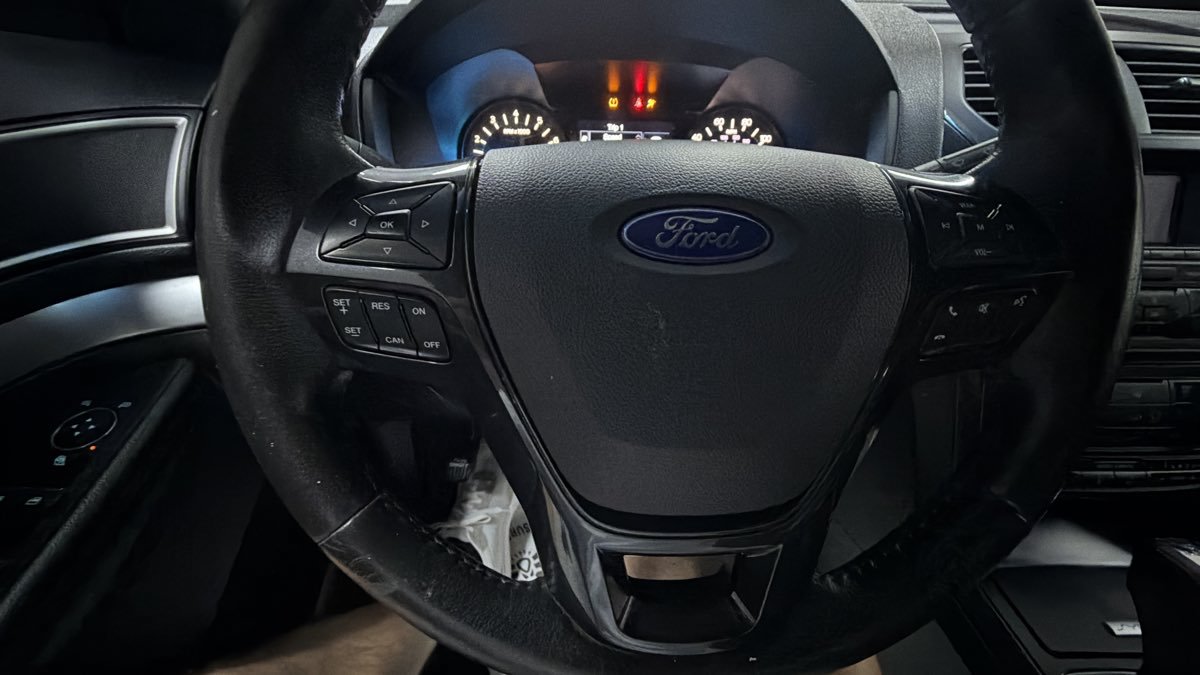 Used 2016 Ford Explorer XLT FWD image 10