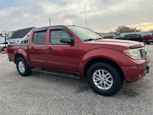 Used 2016 Nissan Frontier SV w/ SV Value Truck Package image 8
