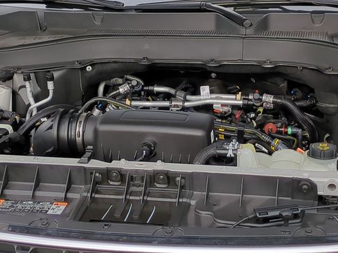 Used 2022 Ford Explorer XLT w/ Equipment Group 202A image 32