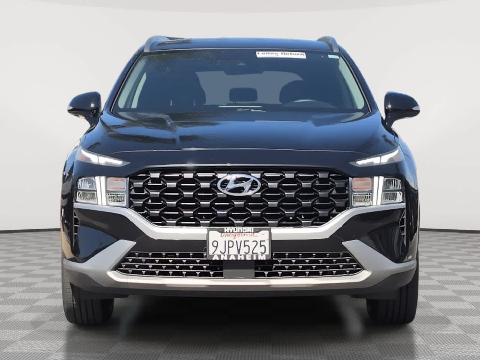Used 2023 Hyundai Santa Fe SEL FWD image 2