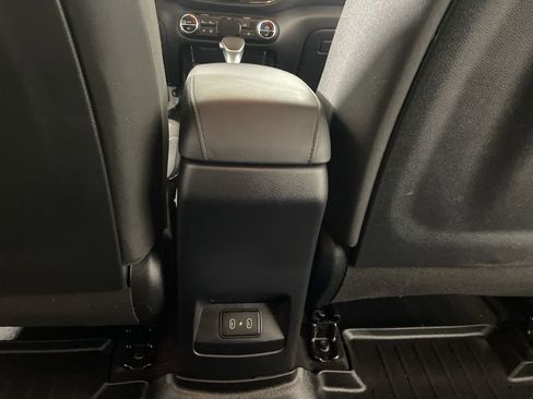 Used 2023 Kia Soul S image 19