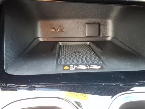 New 2026 Chevrolet Traverse LT w/ Enhanced Driving Package FWD image 22