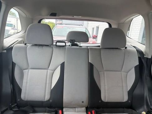Used 2021 Subaru Forester AWD/4WD image 8