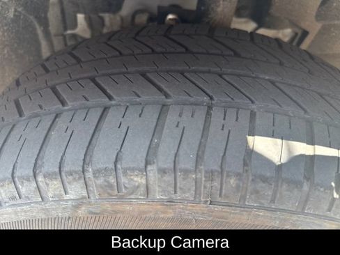 Used 2024 Nissan Rogue S FWD image 11